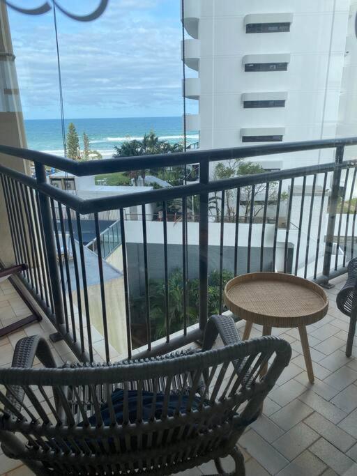 Fabulous Sea Views In The Heart Of Surfers Apartment Gold Coast Exterior foto